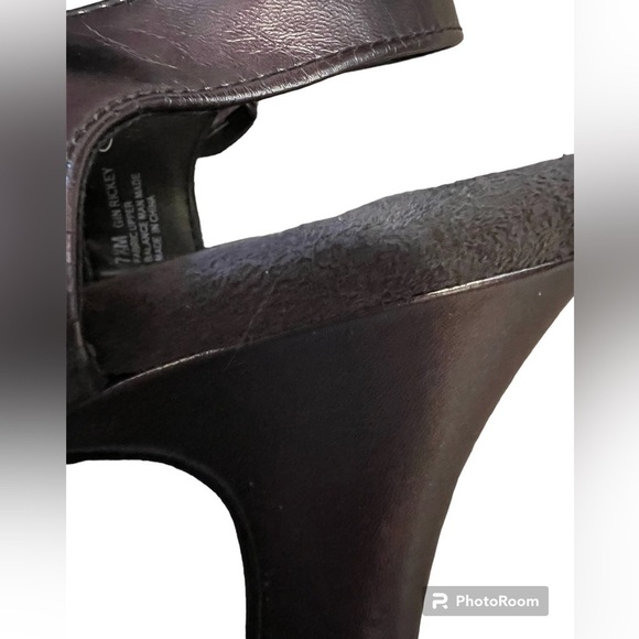 AEROSOLES metallic Gin Rickey, 7.5, like new! - Picture 3 of 10